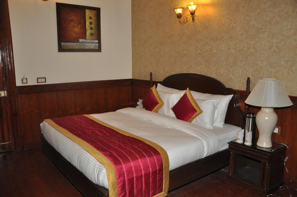 Hotel Southgate Shimla Eksteriør billede