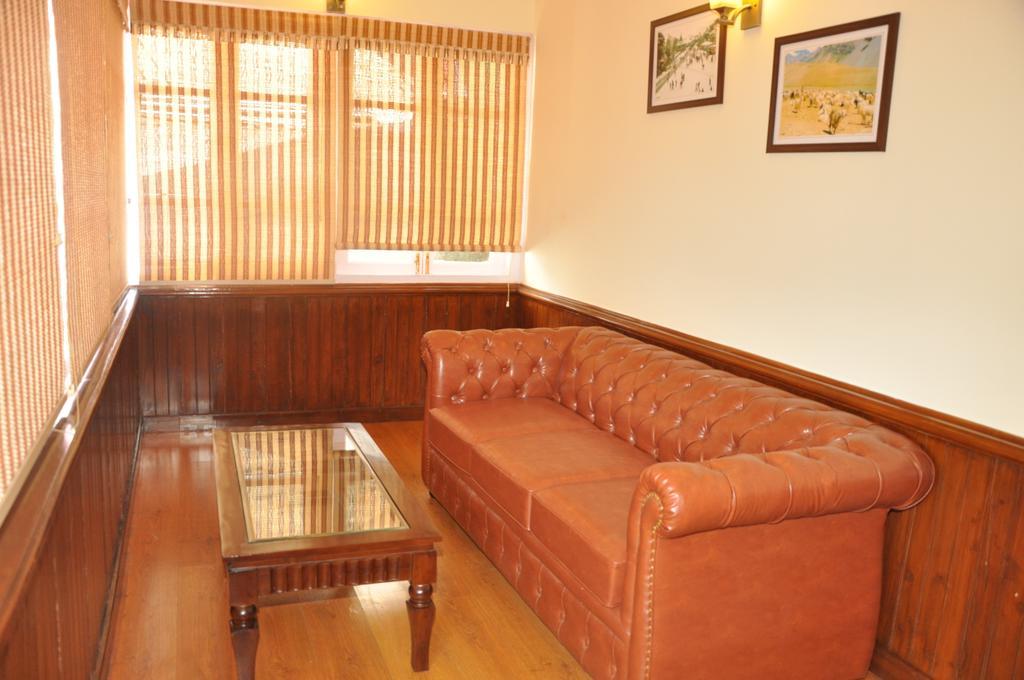 Hotel Southgate Shimla Eksteriør billede