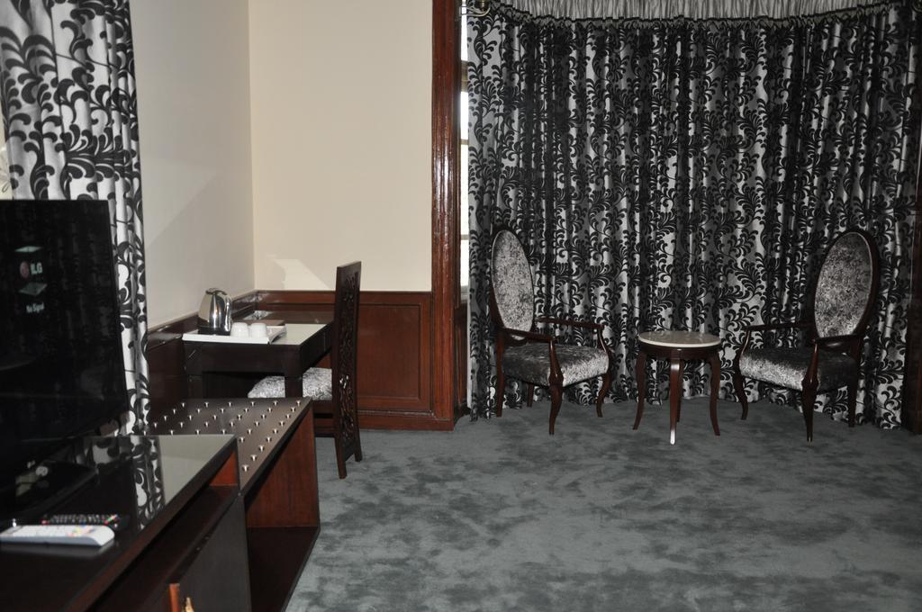Hotel Southgate Shimla Eksteriør billede