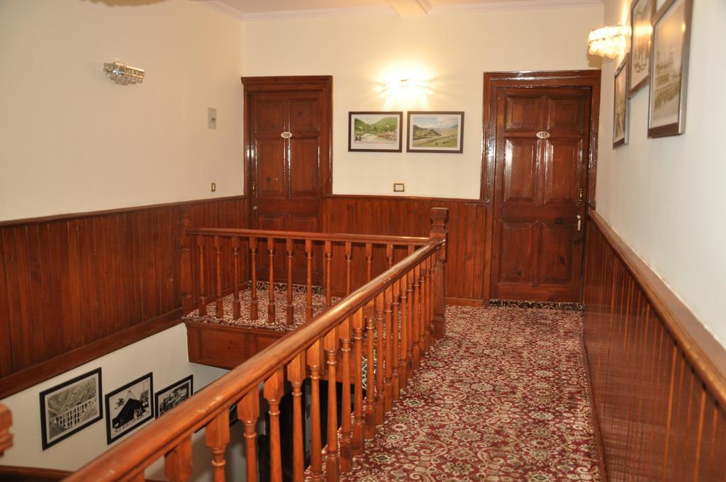 Hotel Southgate Shimla Eksteriør billede