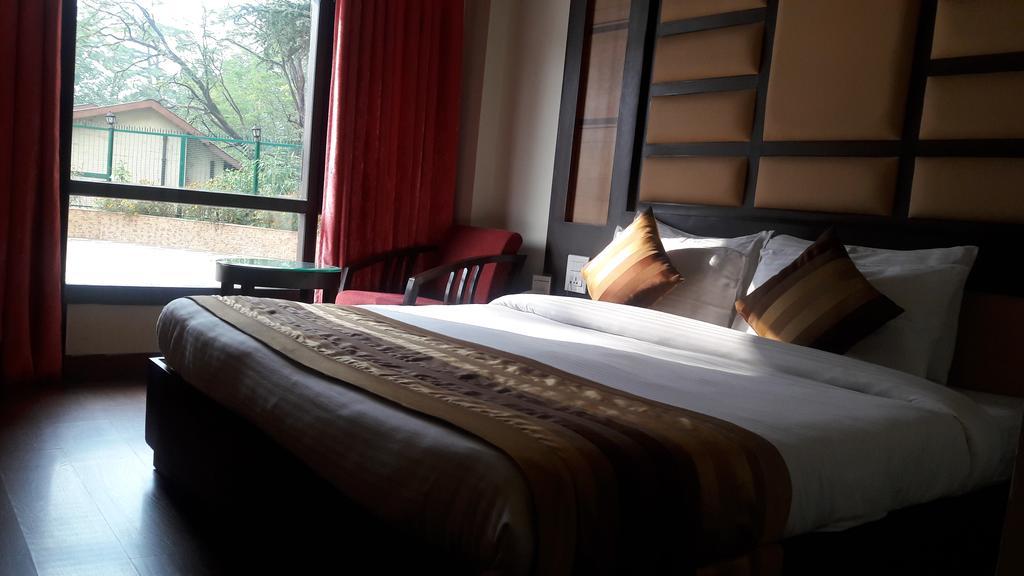 Hotel Southgate Shimla Eksteriør billede